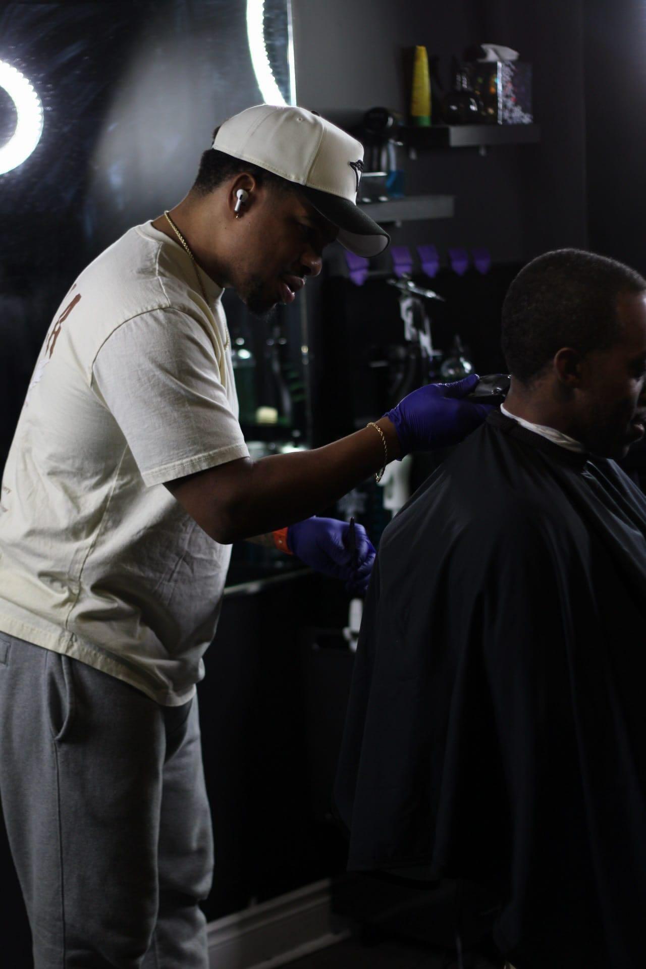 Top5 Studio haircut and grooming setup.